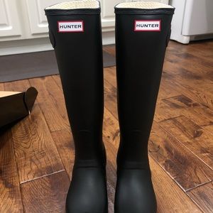 BRAND NEW Hunter Rain boots
